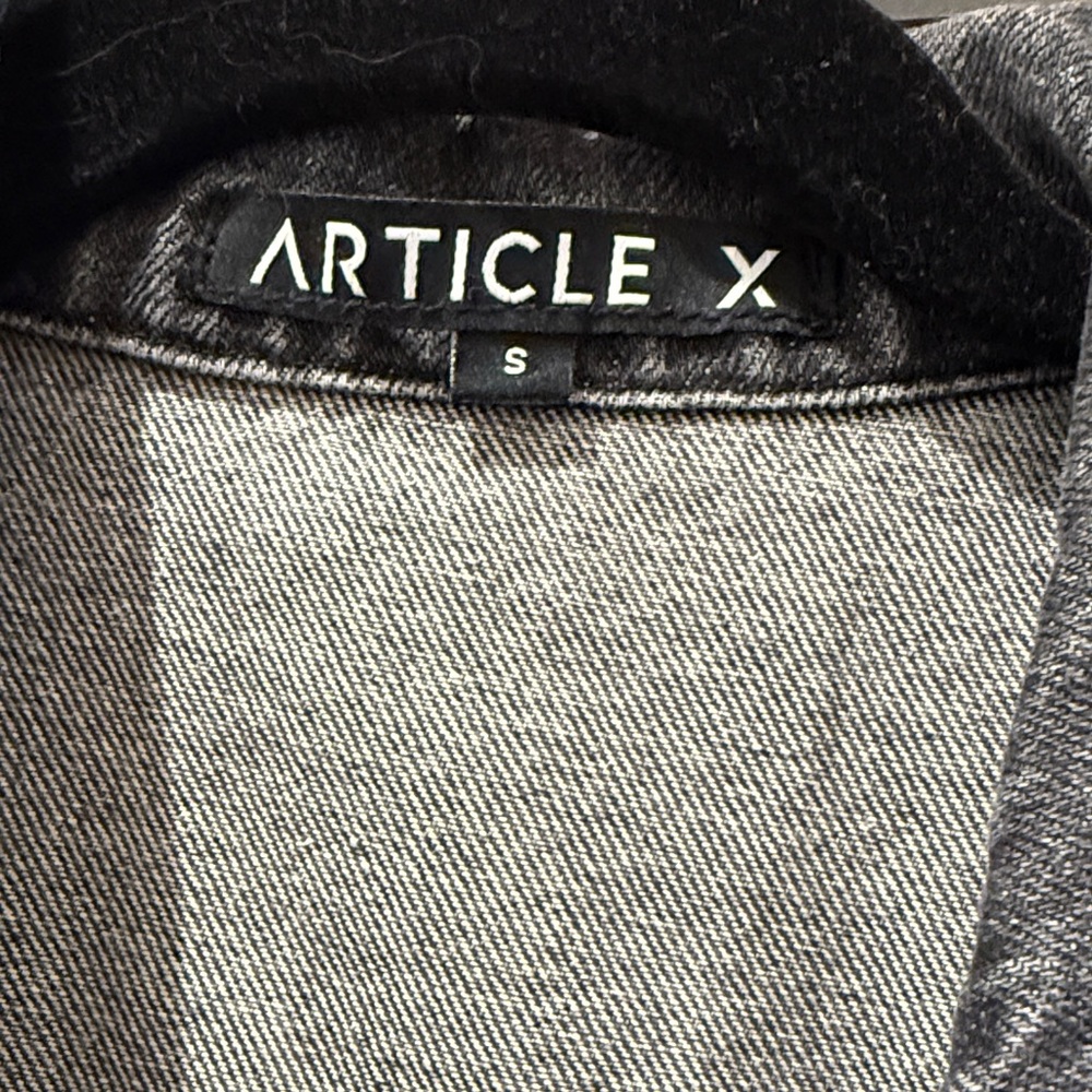 Article Boxy Black Washed Denim Jacket - Picture 2 of 5